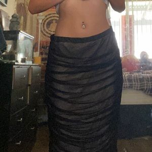 Fashion nova maxi skirt